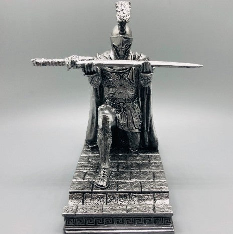Avtoit | knight pen holder