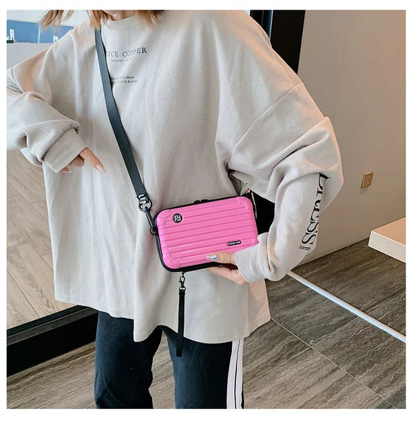 Avtoit | The stylish mini suitcase bag for all-day use
