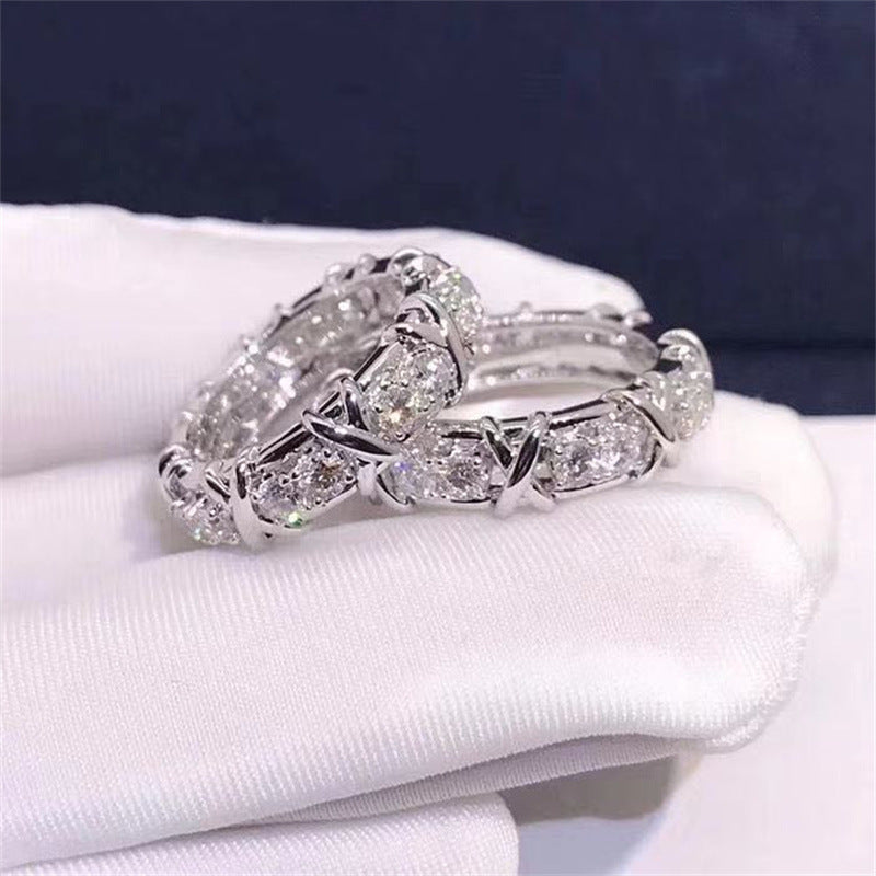 Avtoit | "Sparkle Your Fingertips - Explore Our Ring World"
