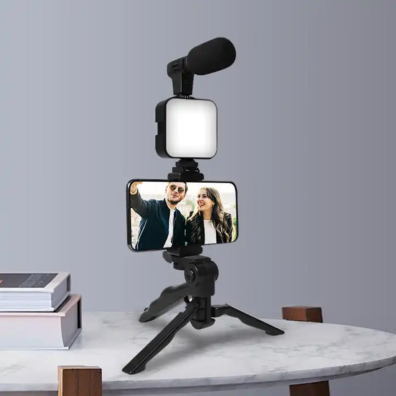Avtoit | Spotlight with Microphone Kit