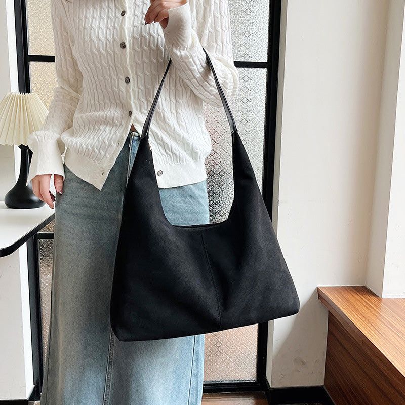 Avtoit | Suede messenger bag with large capacity