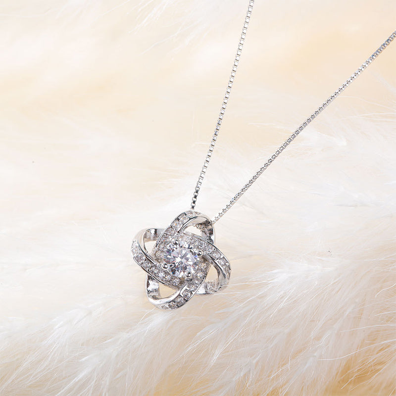 Avtoit | To my daughter dear knot necklace