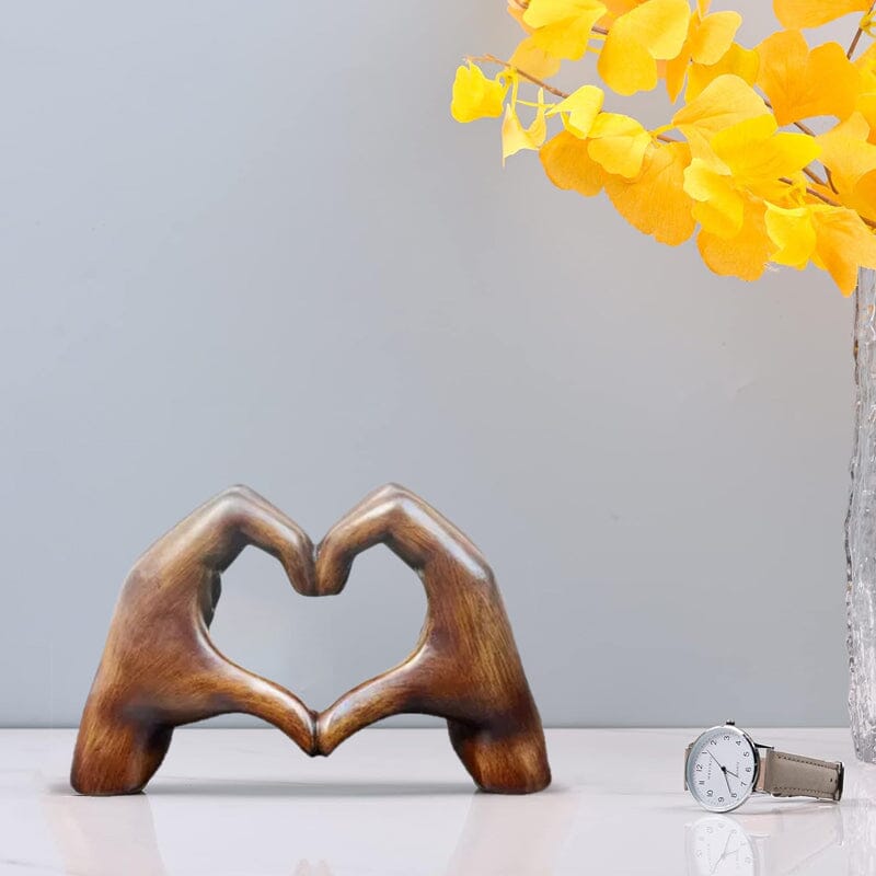 Avtoit | Heart Statue