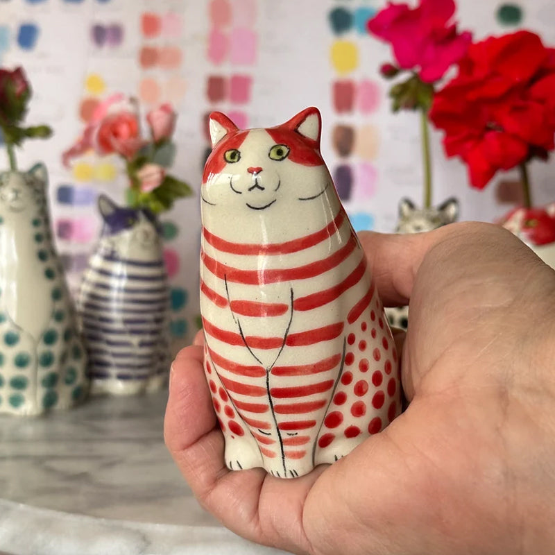 Avtoit | Dotted Cat Vase