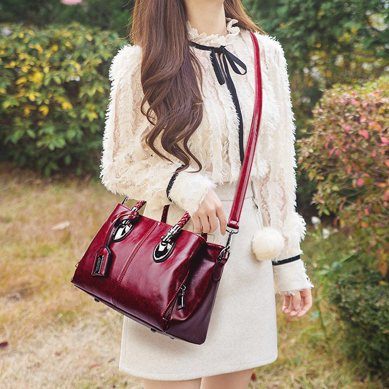 Avtoit | New handbags made of oil wax leather Boston, large tote bag made of soft leather