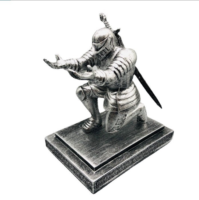 Avtoit | knight pen holder