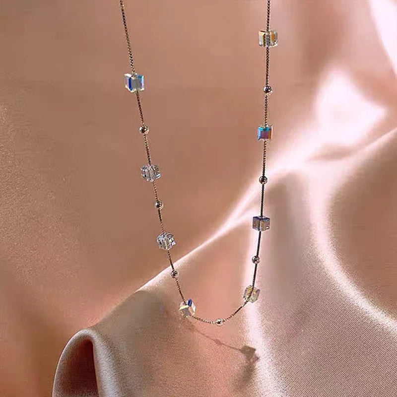 Avtoit | Niche Design Crystal Bead Necklace