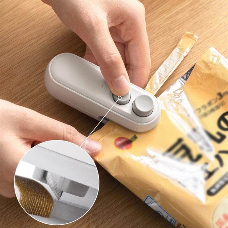 Avtoit | Mini Handheld Chip Bag Sealer