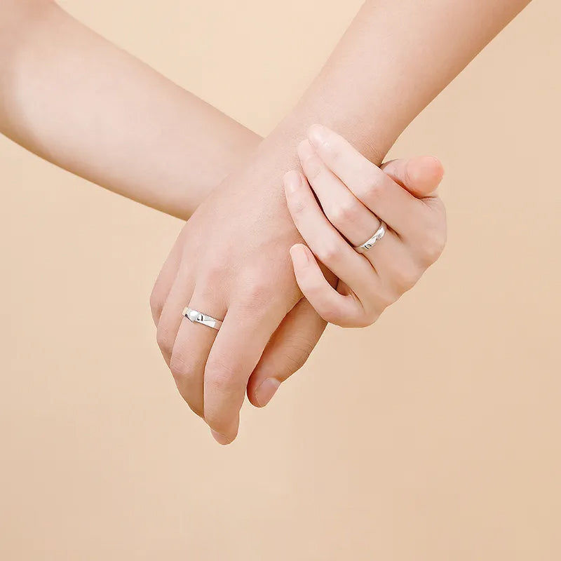 Avtoit | Love at first kiss couple rings