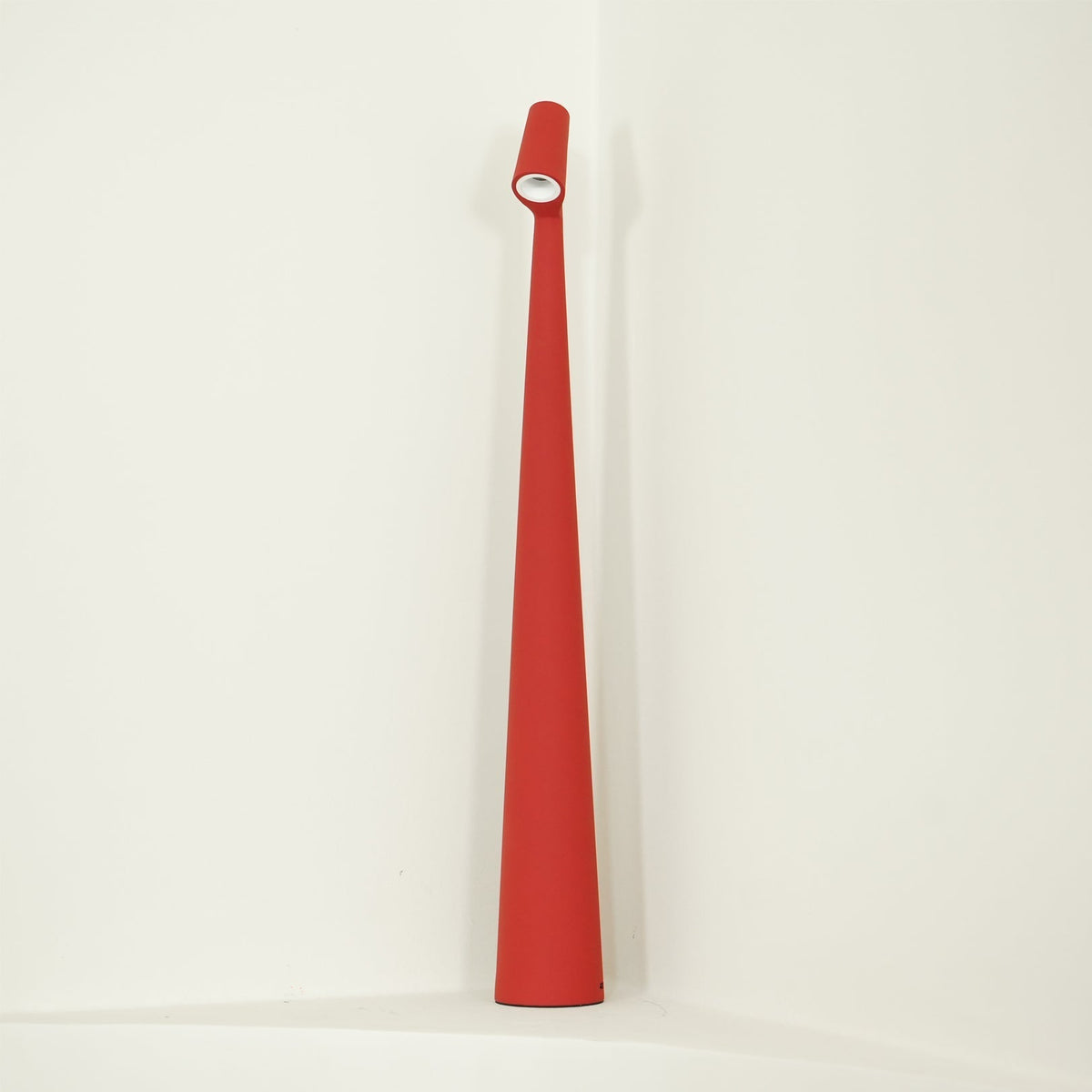 Avtoit | EcoLight – Energy-Efficient Rechargeable Desk Lamp