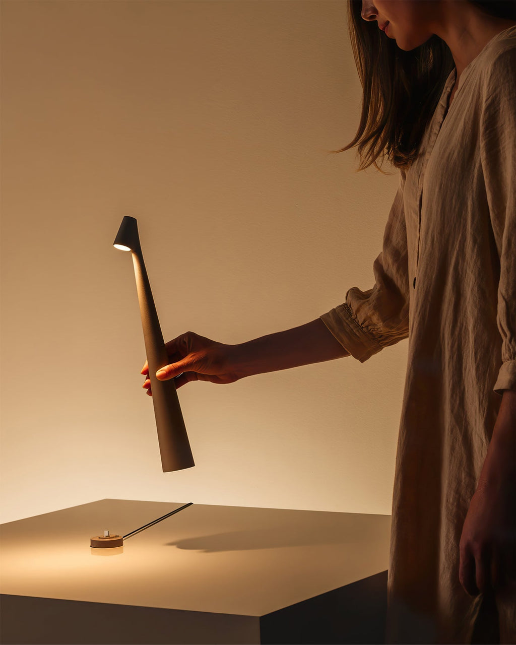 Avtoit | EcoLight – Energy-Efficient Rechargeable Desk Lamp