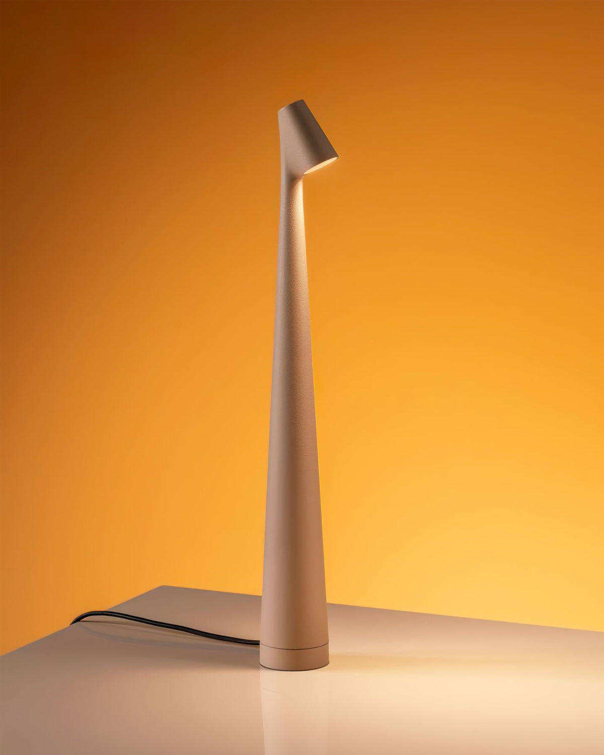 Avtoit | EcoLight – Energy-Efficient Rechargeable Desk Lamp