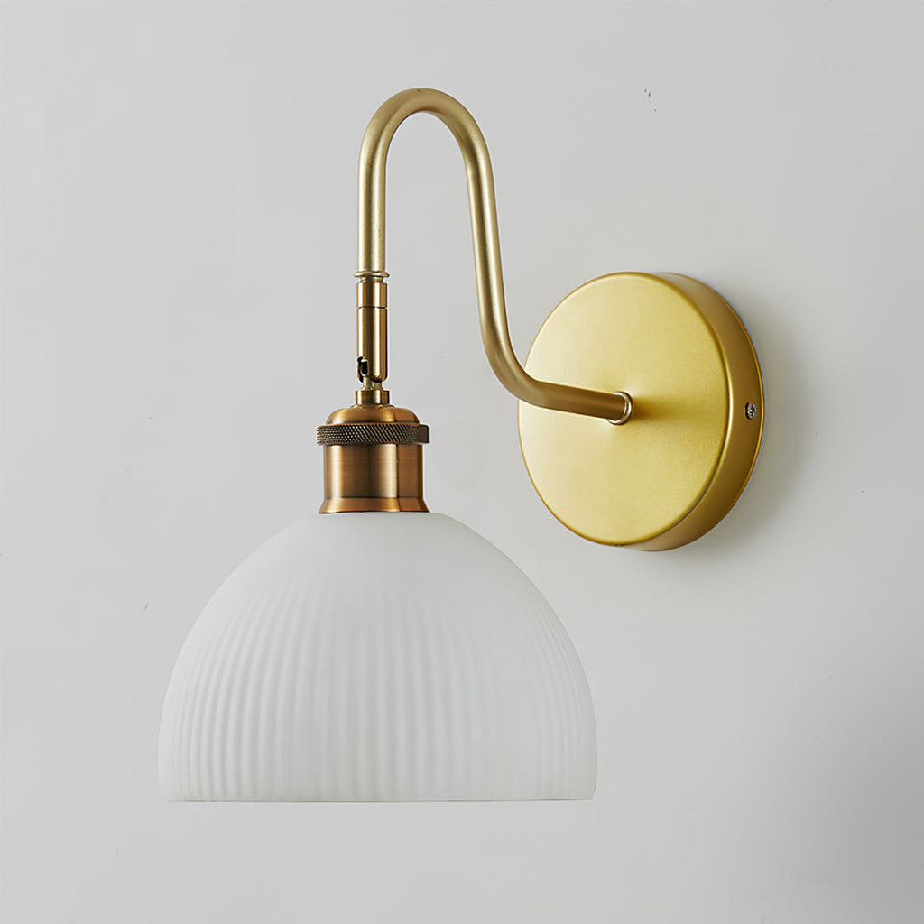 Avtoit | HeritageBeam – Classic Wall Lamp with Luxe Elegance