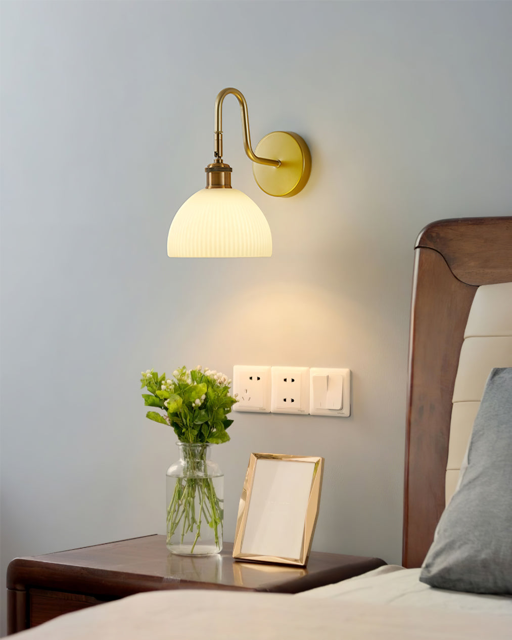 Avtoit | HeritageBeam – Classic Wall Lamp with Luxe Elegance