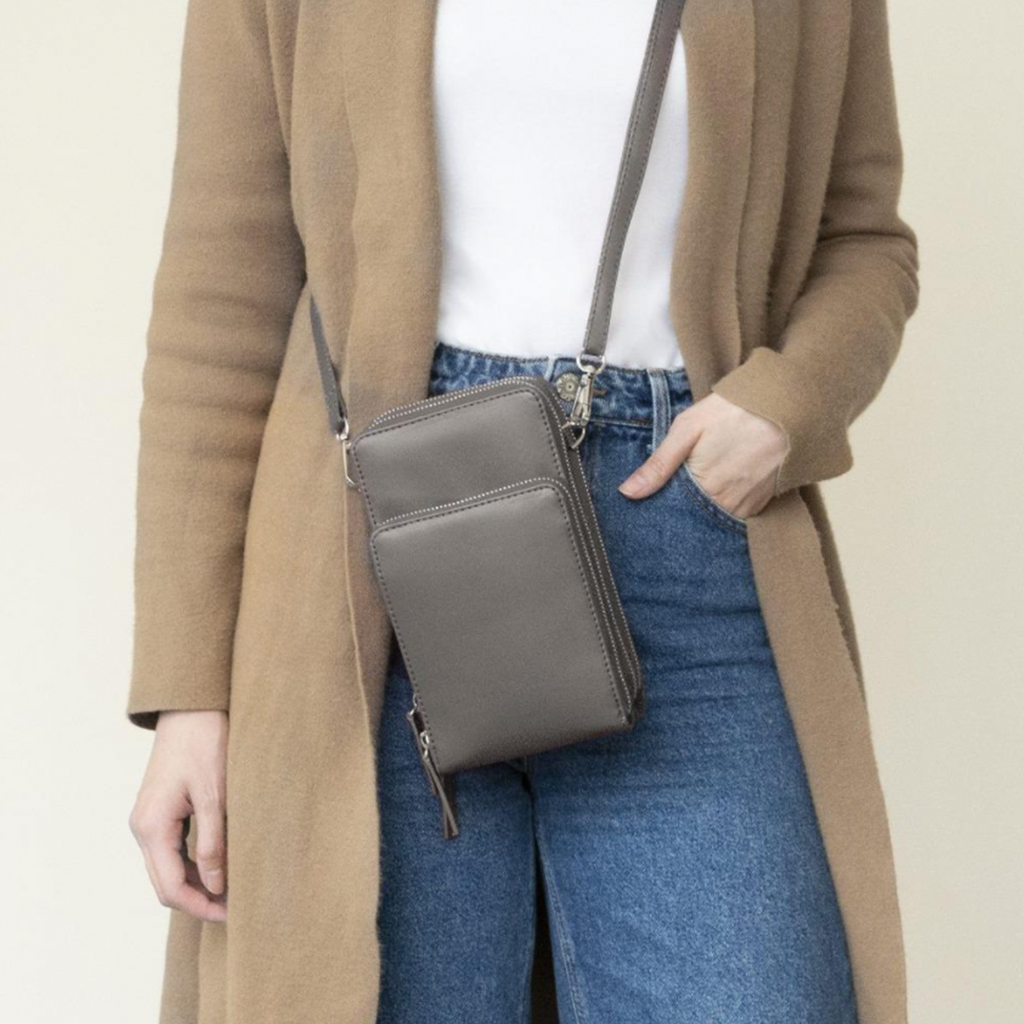 Avtoit | Triple Secure Leather Phone Purse: Elegance Meets Practicality