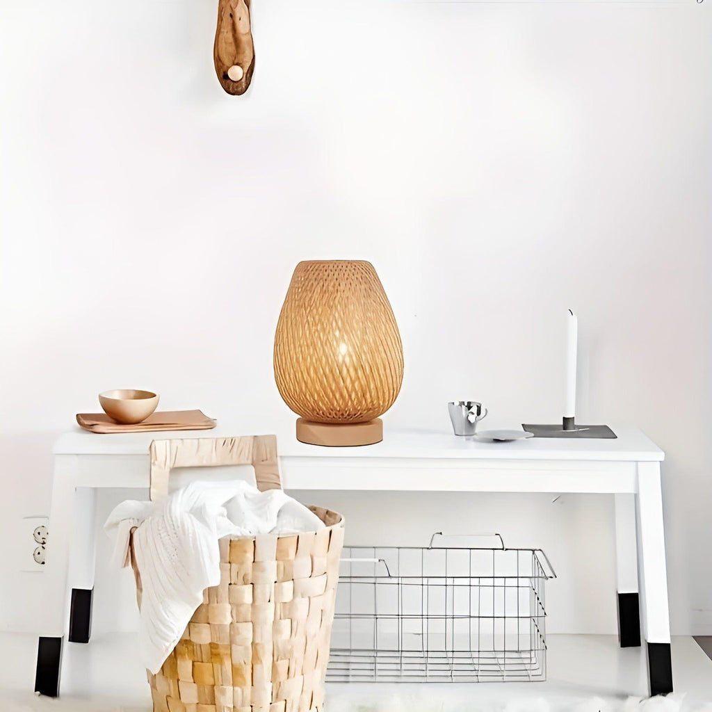 Avtoit | Aura Lamp - Bamboo USB-powered Table Lamp for the Bedroom