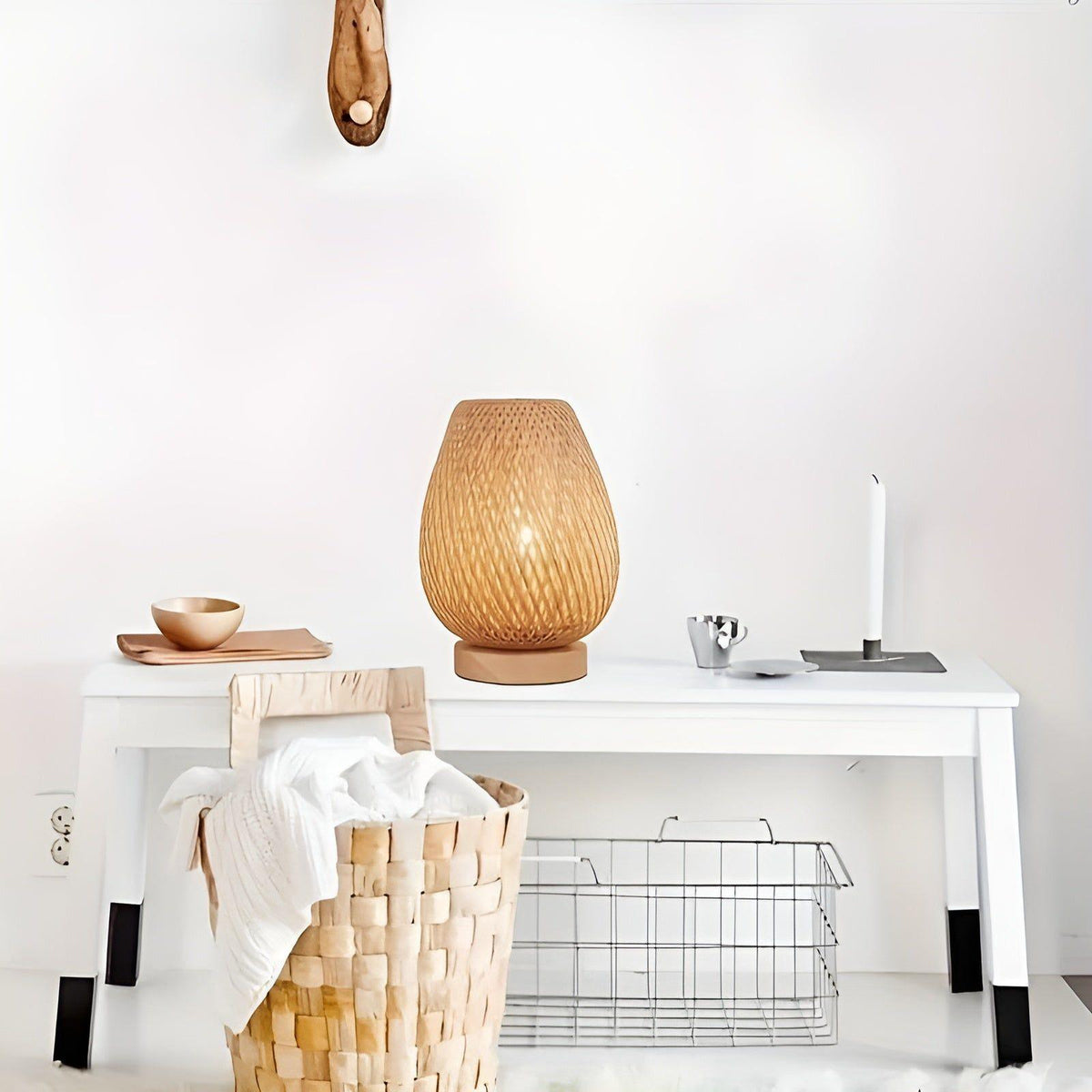 Avtoit | Aura Lamp - Bamboo USB-powered Table Lamp for the Bedroom