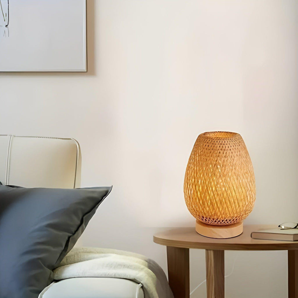 Avtoit | Aura Lamp - Bamboo USB-powered Table Lamp for the Bedroom