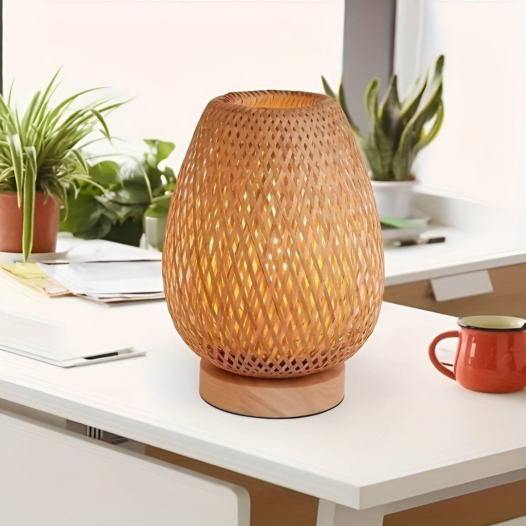 Avtoit | Aura Lamp - Bamboo USB-powered Table Lamp for the Bedroom