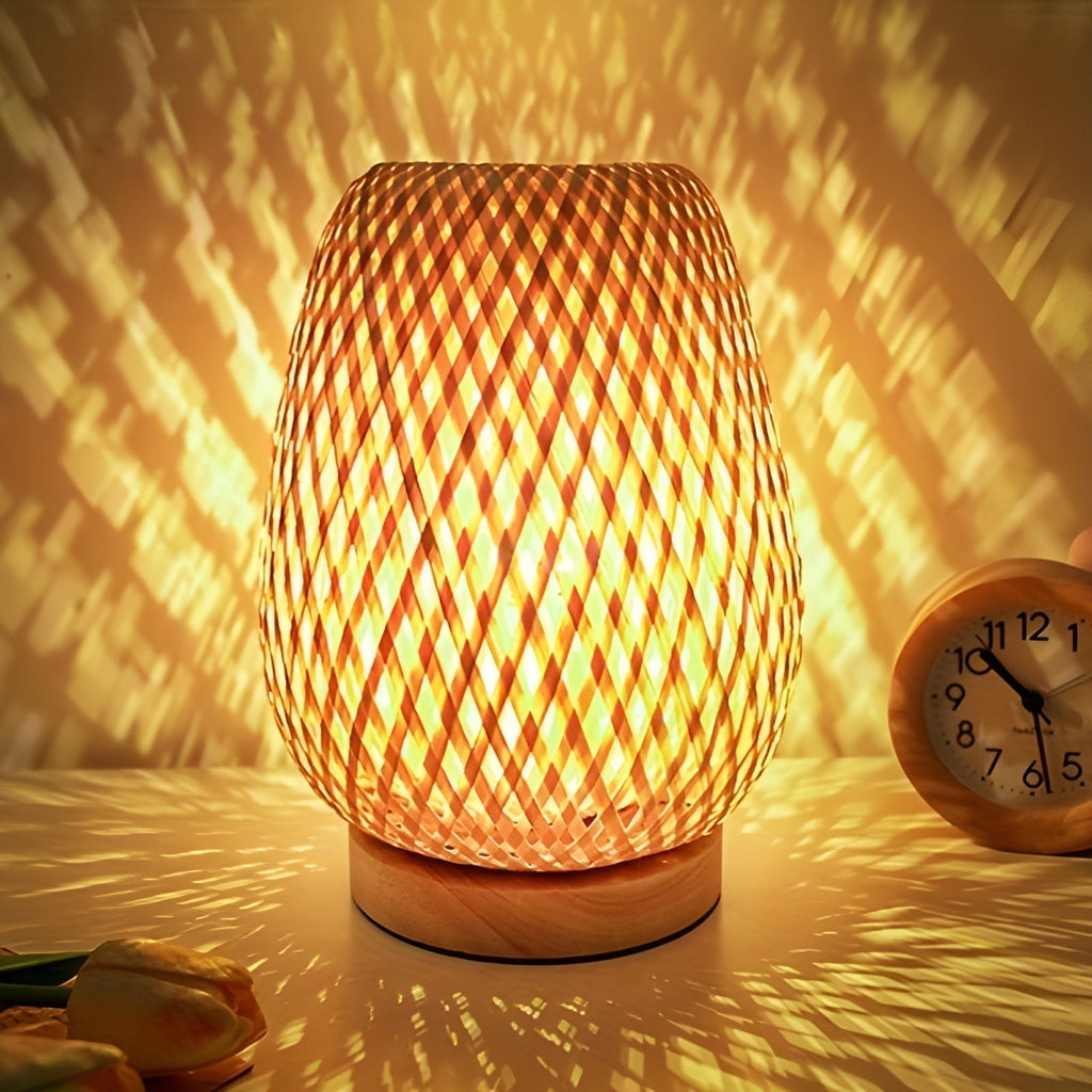 Avtoit | Bamboo Table Lamp with USB Power Supply – Sustainable and Energy-Saving Design
