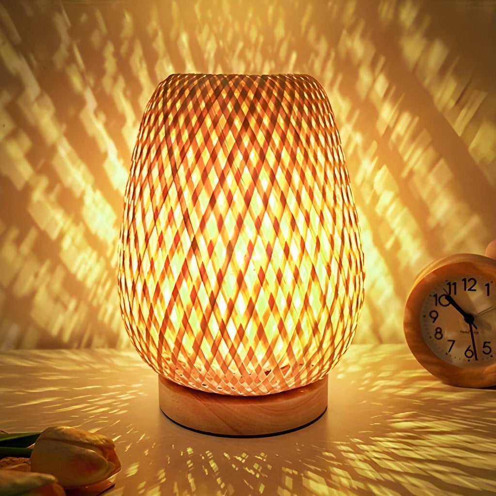 Avtoit | Aura Lamp - Bamboo USB-powered Table Lamp for the Bedroom