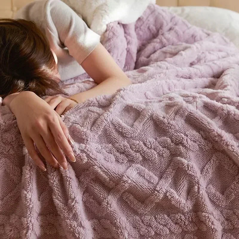Avtoit | Heavy Winter Blanket with Soft Lamb Wool Ceiling Layer