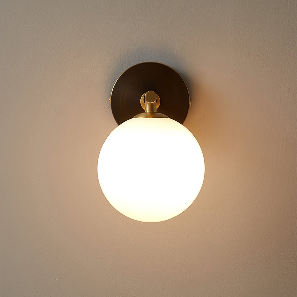 Avtoit | GlobalGlow – Gold Wall Lamp with Global Inspiration