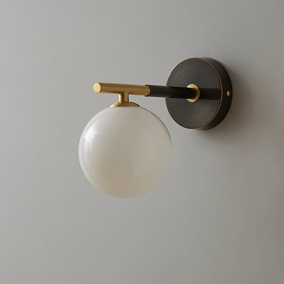 Avtoit | GlobalGlow – Gold Wall Lamp with Global Inspiration