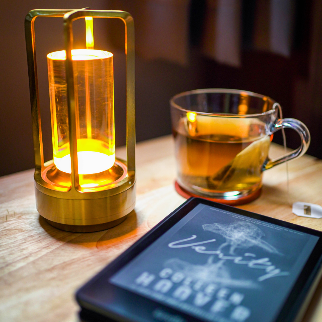 Avtoit | Klara Crystal Table Lamp with Touch Panel and USB Connection
