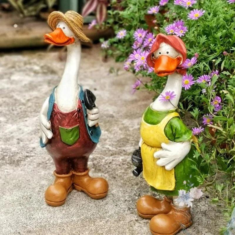 Avtoit | Hand-Painted Duck Couple Garden Ornaments – Elegant Resin Duck Statues for Outdoor & Indoor Decor
