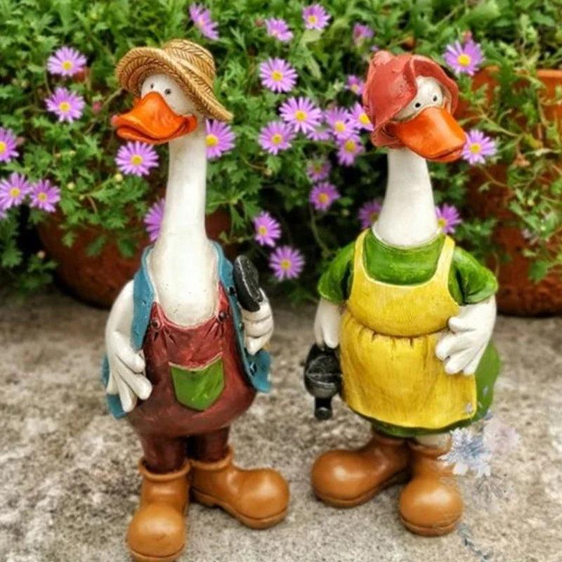 Avtoit | Hand-Painted Duck Couple Garden Ornaments – Elegant Resin Duck Statues for Outdoor & Indoor Decor