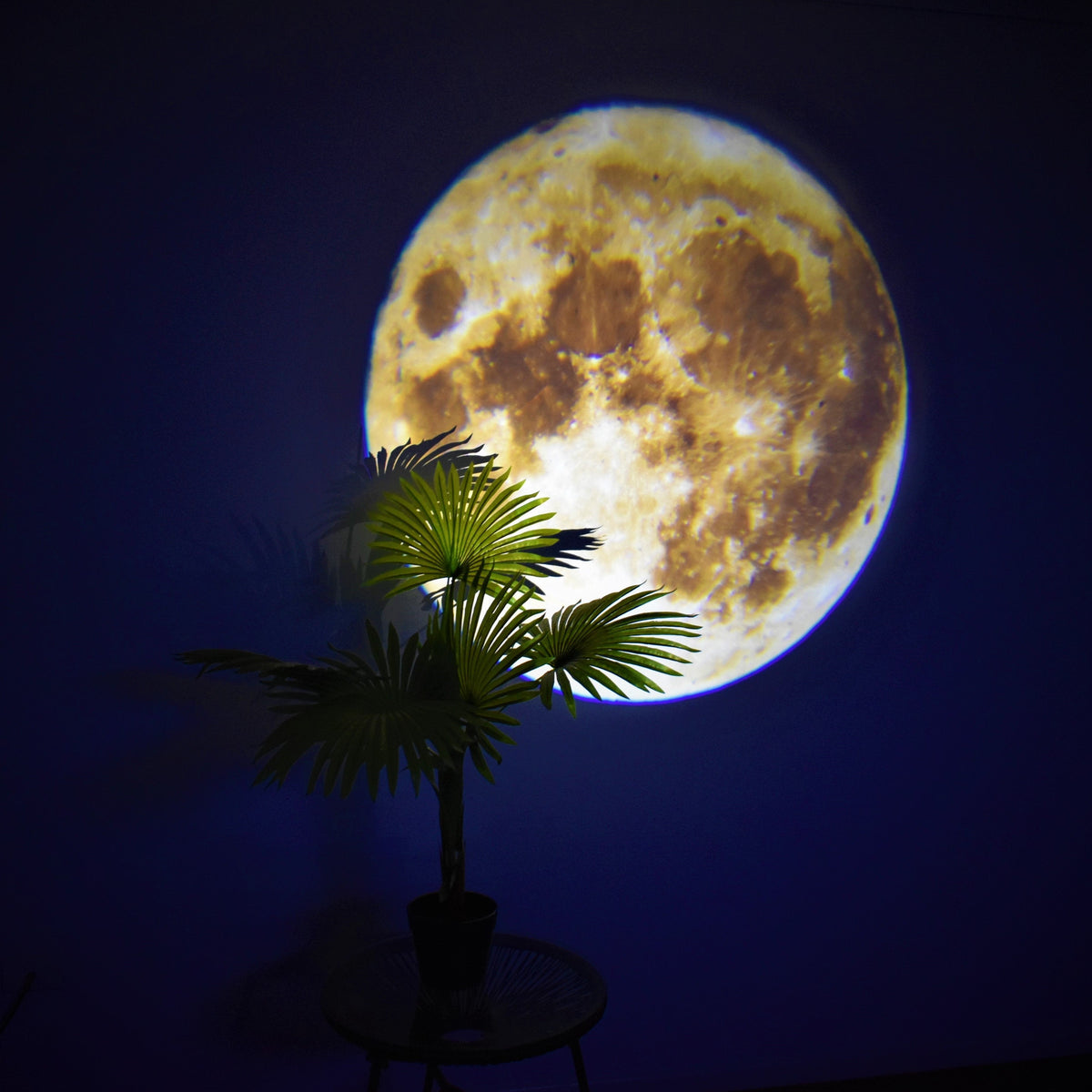 Avtoit | Projection lamp - EarthGlow - LED earth design - Inspired curiosity