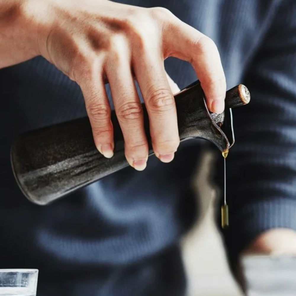 Avtoit | EcoPour – Elegant Drip-Free Glass Oil Dispenser | Stylish & Sustainable Kitchen Accessory