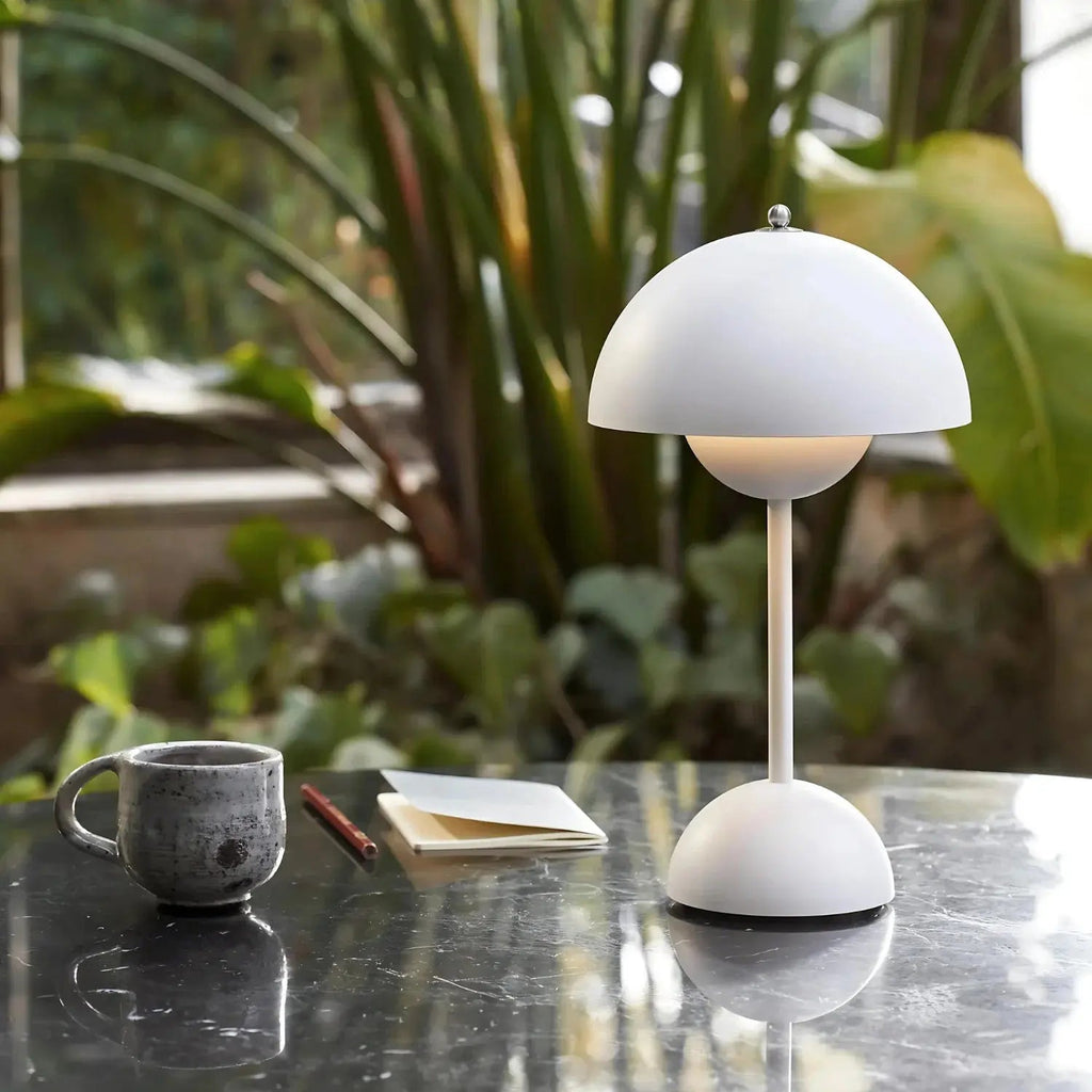 Avtoit | FrostLight - Modern Table Lamp