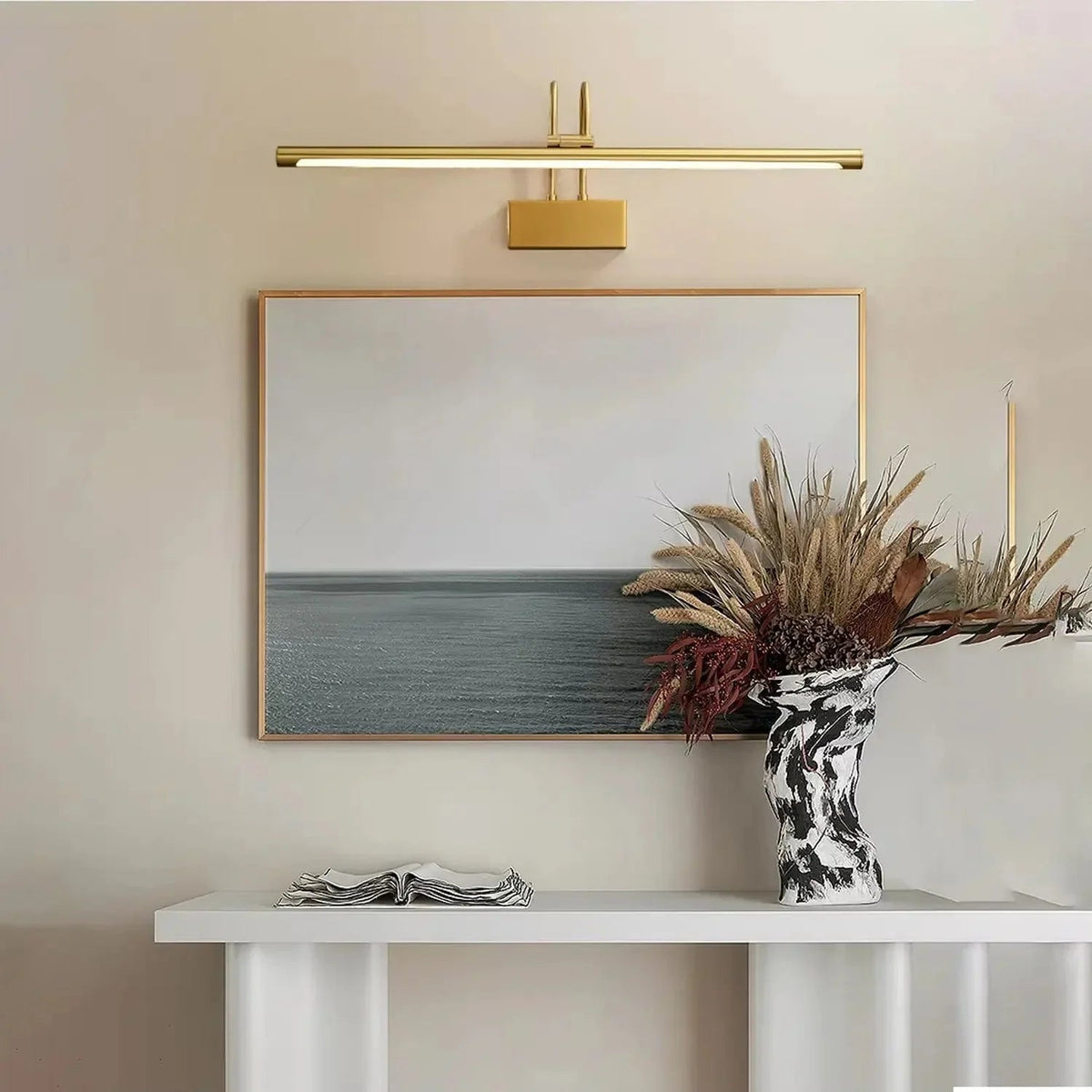 Avtoit | Modern Minimalistic Picture Light
