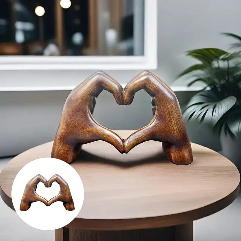 Avtoit | Heart Statue