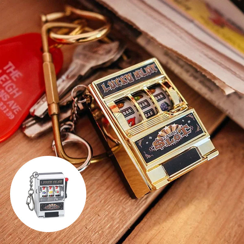 Avtoit | Keychain designed as a slot machine