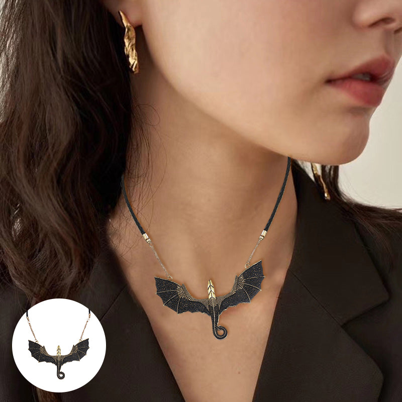 Avtoit | Flying Dragons Necklace