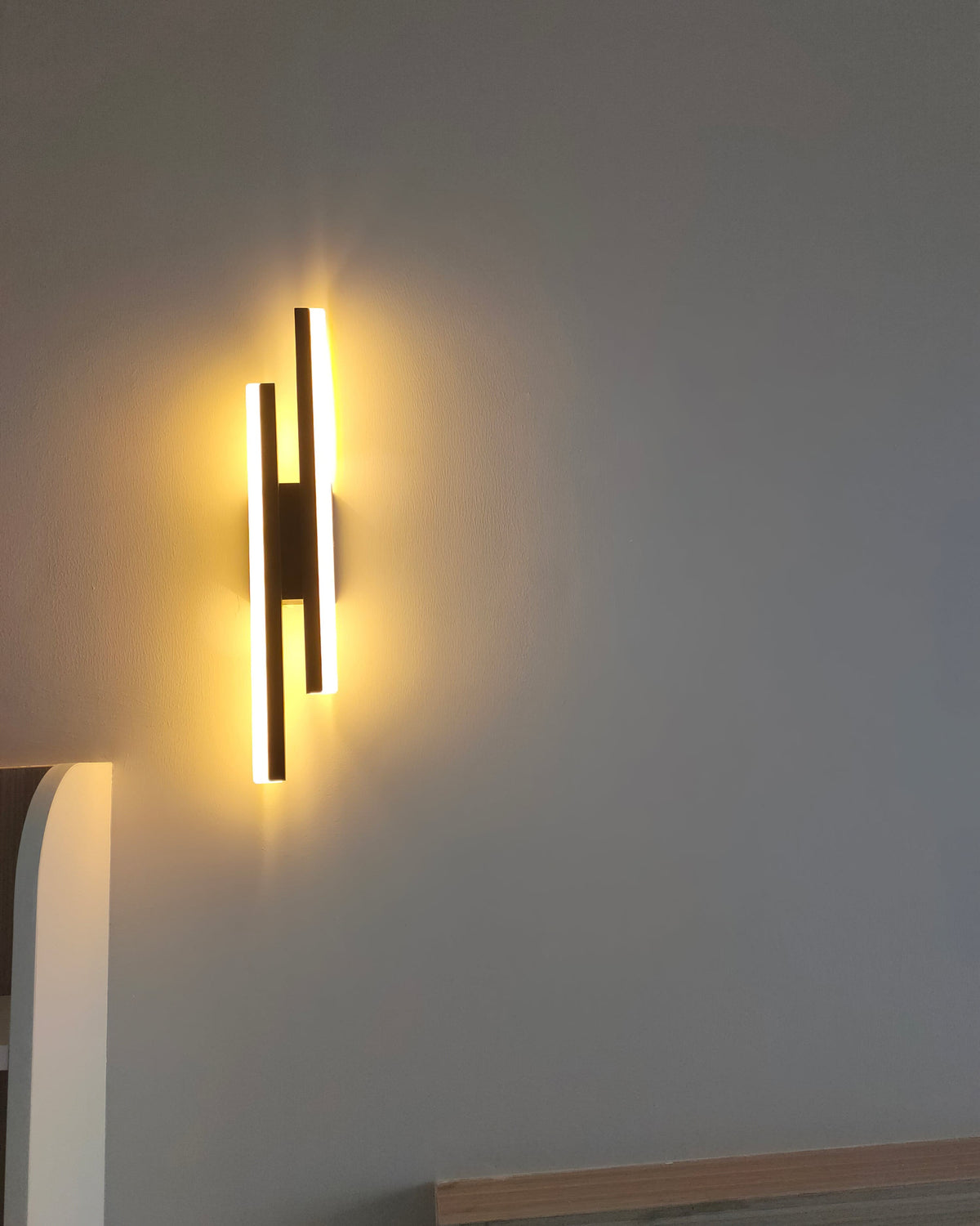 Avtoit | NordicGlow – Sleek LED Wall Lamp for Modern Spaces