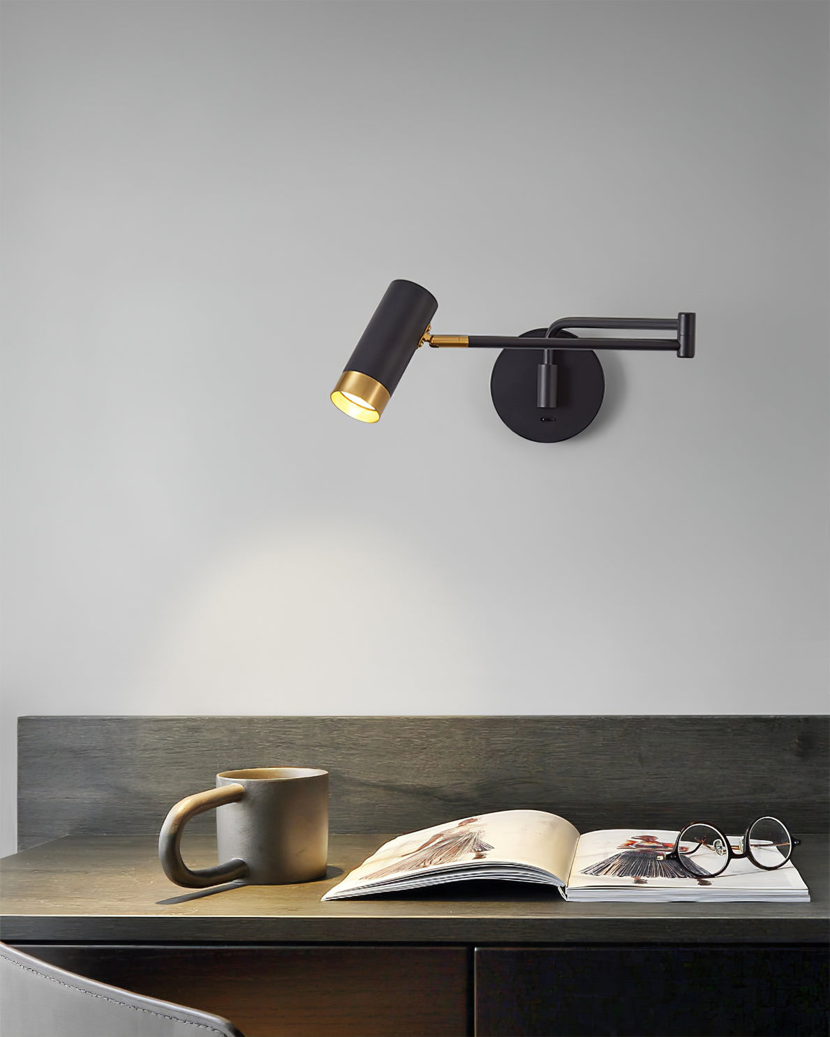 Avtoit | FlexiLume – Adjustable Arm Wall Light for Versatile Illumination