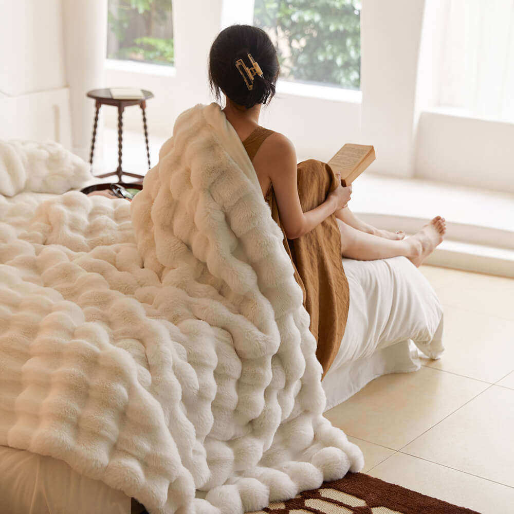 Avtoit | Premium Bubble Double Layer Thick Faux Rabbit Fur Blanket