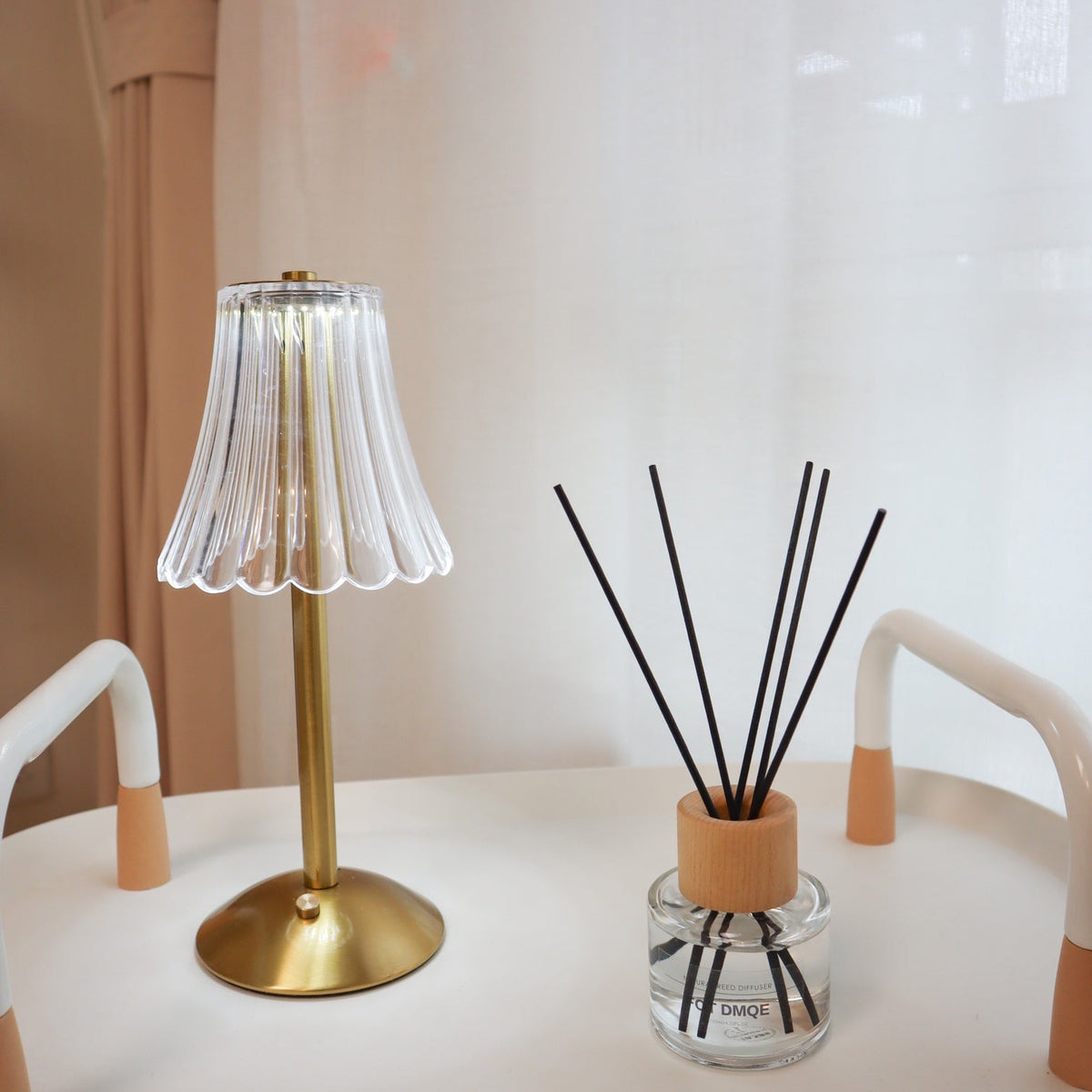 Avtoit | RadiantGold – Elegant Portable Table Lamp