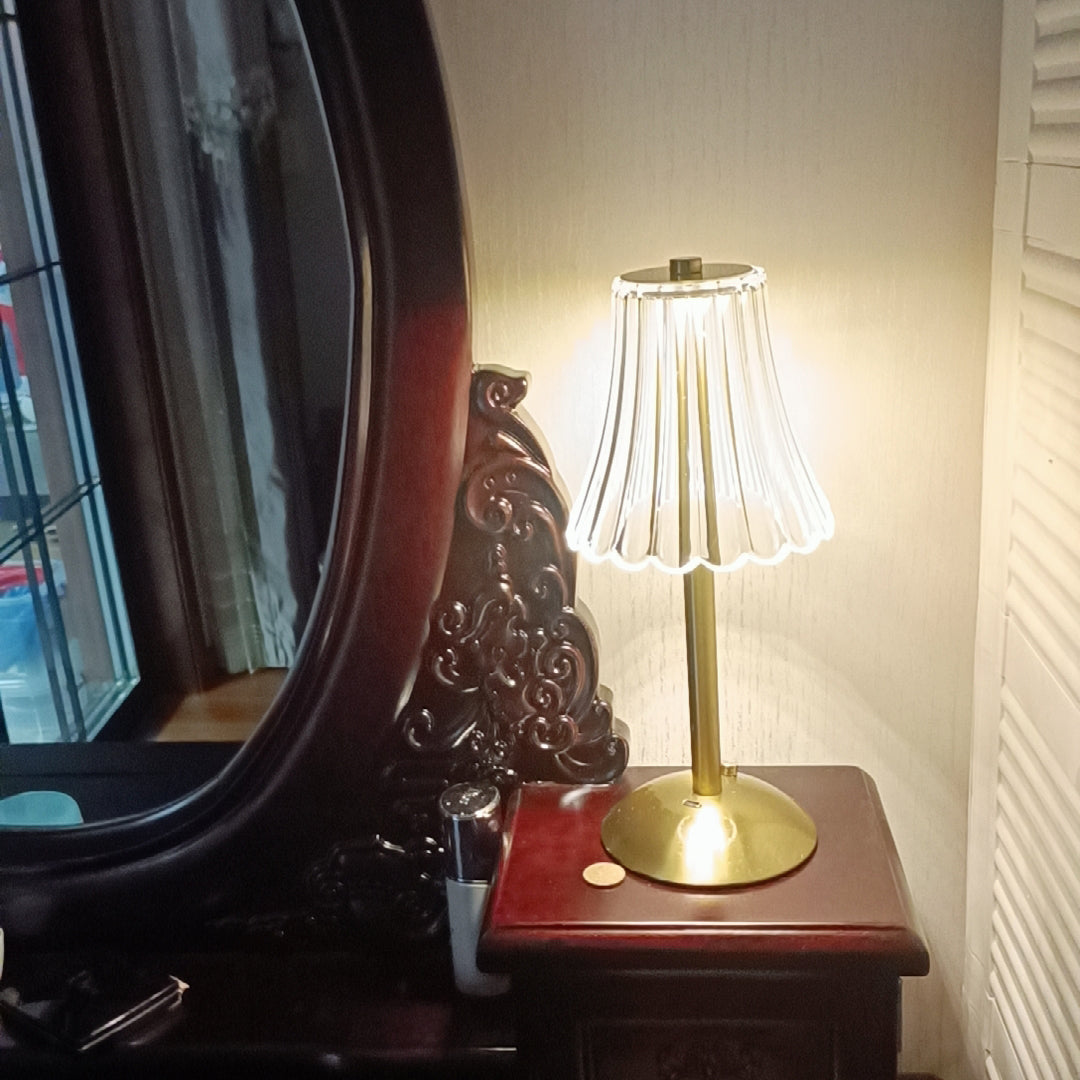 Avtoit | RadiantGold – Elegant Portable Table Lamp