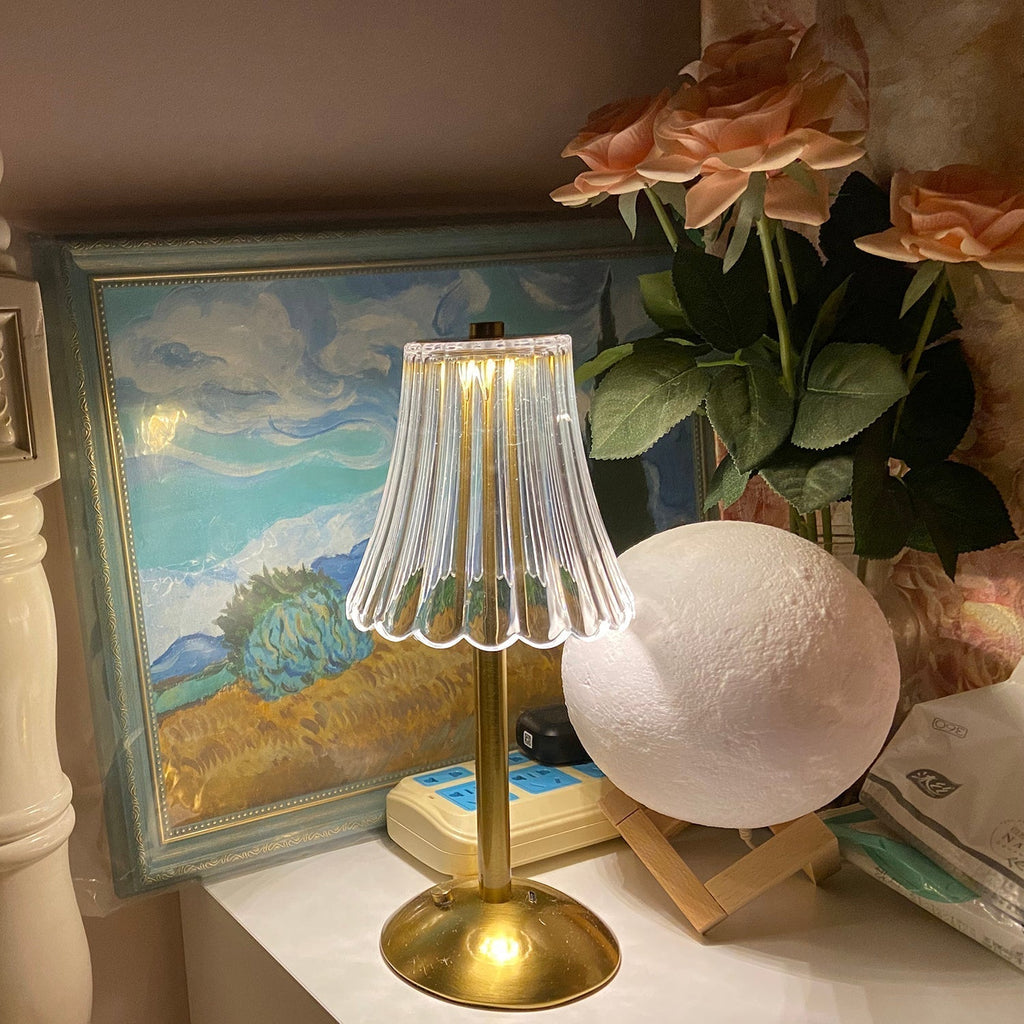 Avtoit | RadiantGold – Elegant Portable Table Lamp