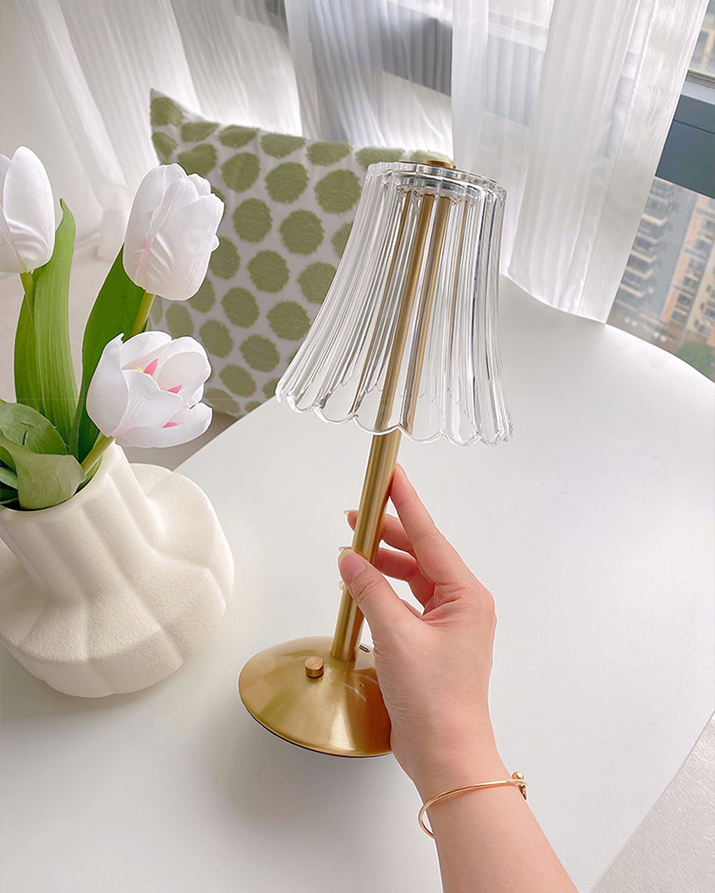 Avtoit | RadiantGold – Elegant Portable Table Lamp
