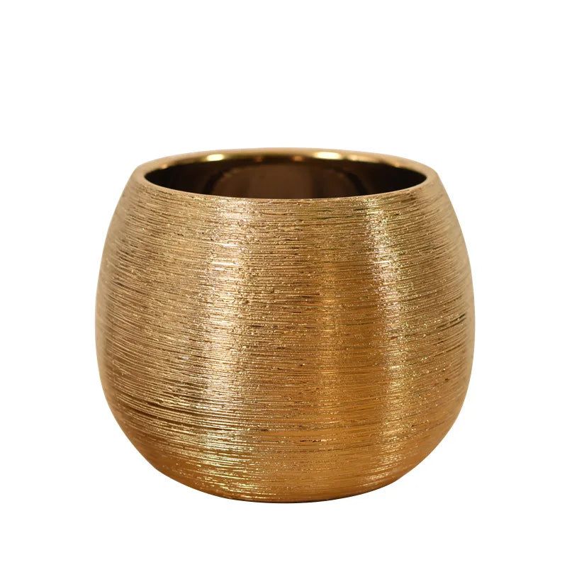 Avtoit | Gold-coated flower pot