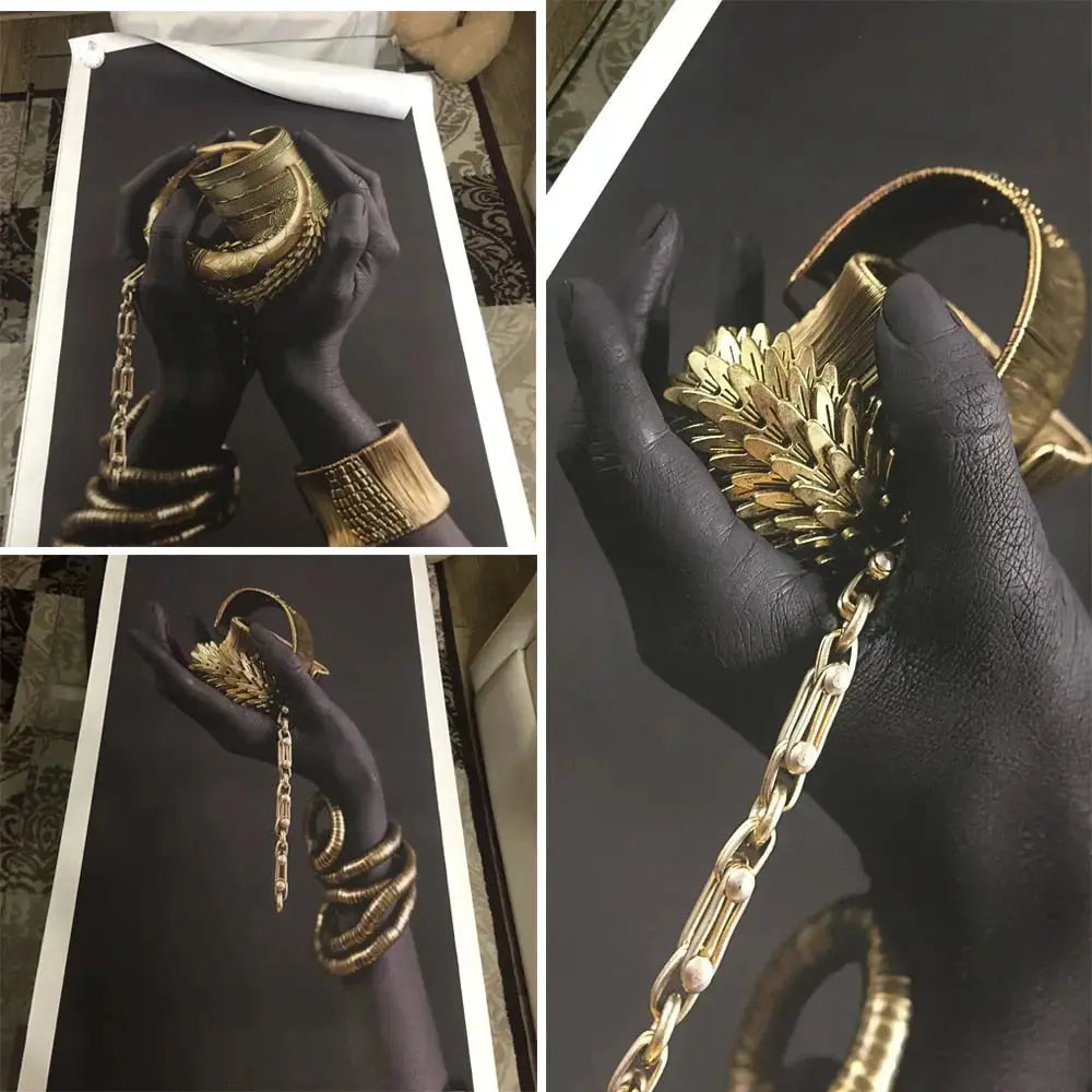 Avtoit | Golden Lady canvas art