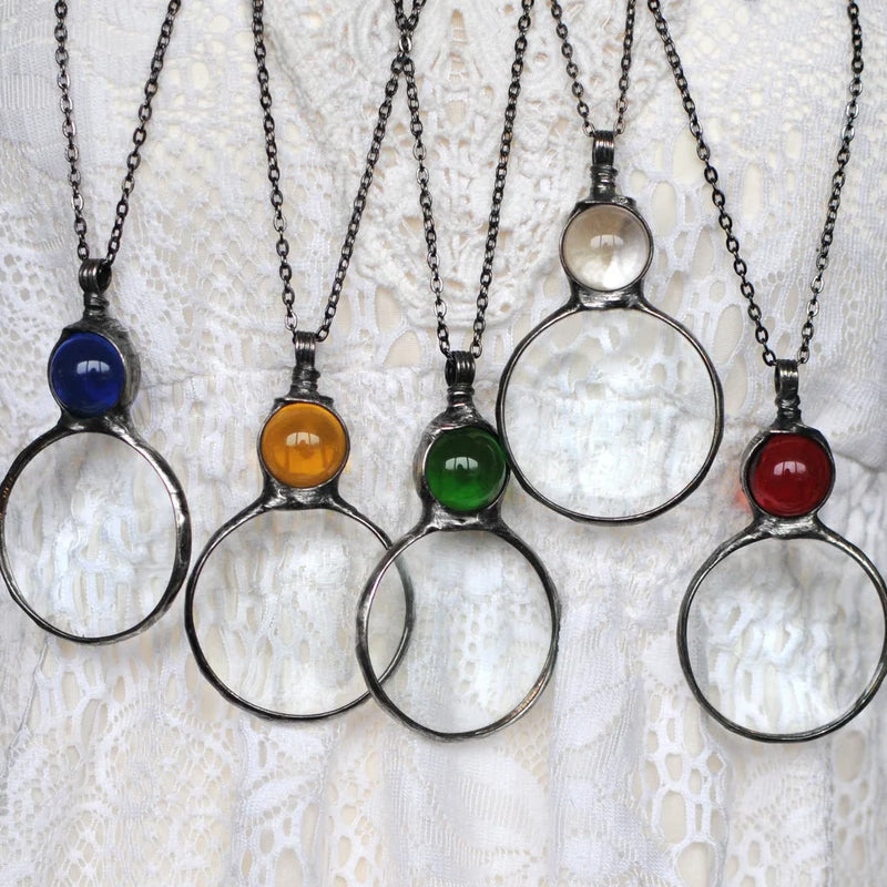 Avtoit | Magnifying necklace