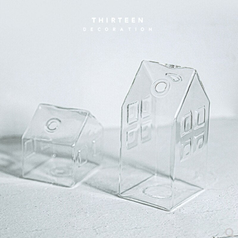 Avtoit | Simple Mini House Glass Flower Vase