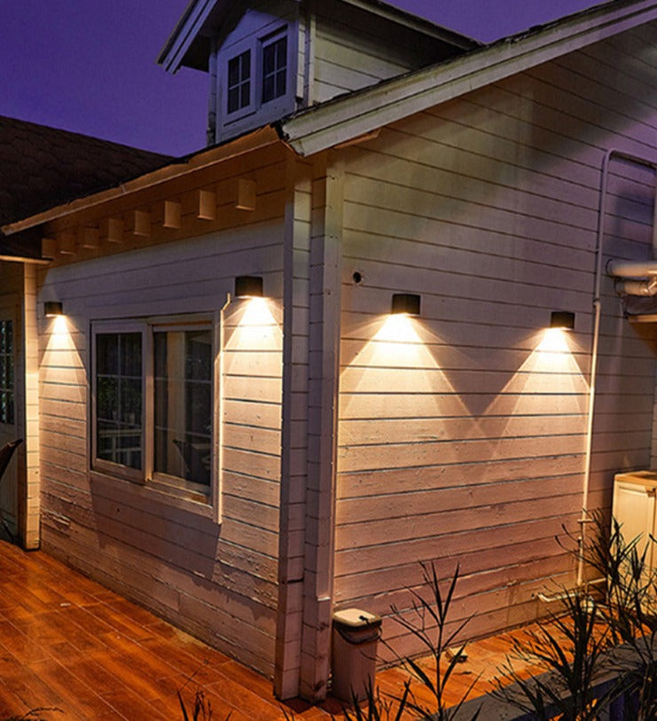 Avtoit | GlowBeam – Elegant Outdoor Wall Lamp for Mood Lighting